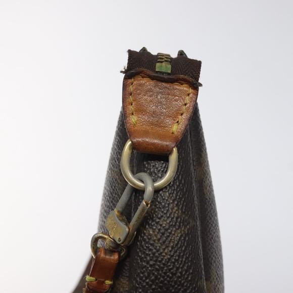 LOUIS VUITTON Monogram Pochette Accessoires Pouch M51980 LV Auth 118842 - Picture 9 of 16